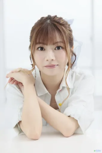 明坂聡美头像